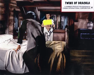 Madeleine Collinson autograph