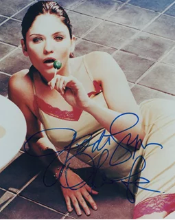 Jodi Lyn O'Keefe autograph