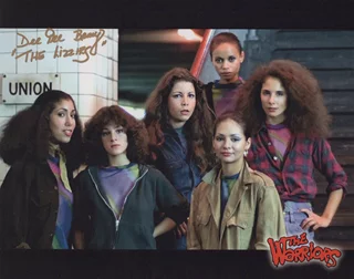 Dee Dee Benrey autograph