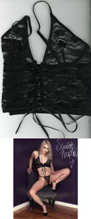 Scarlett Hampton autograph