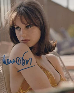 Lana Wood autograph