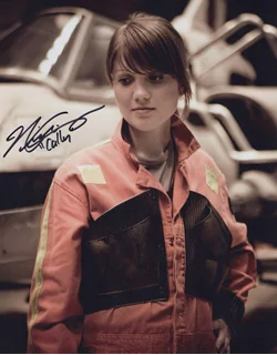 Nicki Clyne autograph