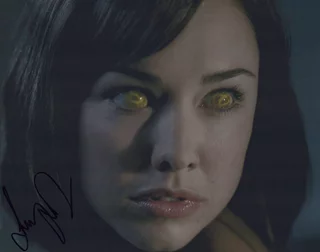Lindsey McKeon autograph