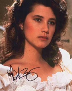 Daphne Zuniga autograph