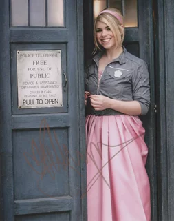 Billie Piper autograph