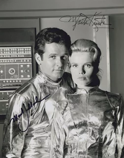 Lost In Space autograph