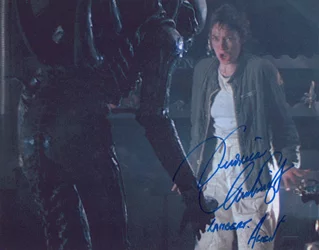 Veronica Cartwright autograph