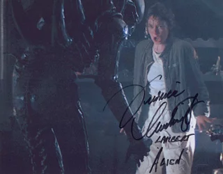 Veronica Cartwright autograph