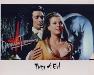 Damien Thomas autograph