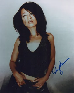 Ming-Na autograph