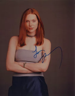 Laura Prepon autograph