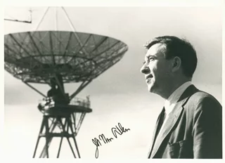 James Van Allen autograph