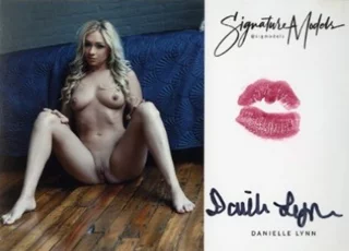 Danielle Lynn autograph
