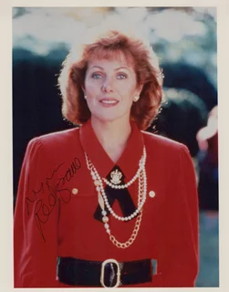 Lynn Redgrave autograph