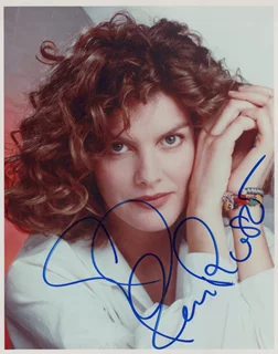 Rene Russo autograph