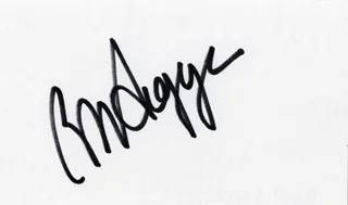 Robert Hegyes autograph