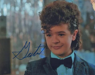 Gaten Matarazzo autograph