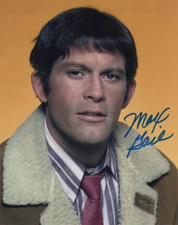 Max Gail autograph
