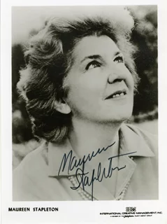 Maureen Stapleton autograph