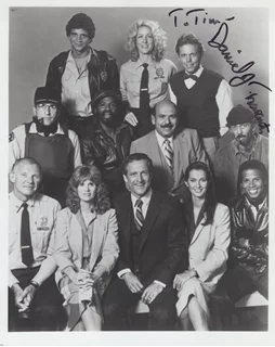 Daniel J. Travanti autograph