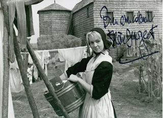 Mylene Demongeot autograph