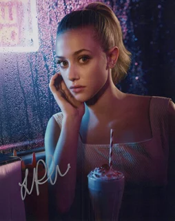 Lili Reinhart autograph