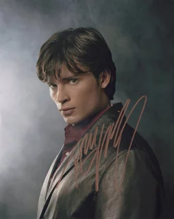 Tom Welling autograph