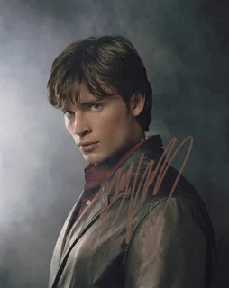 Tom Welling autograph