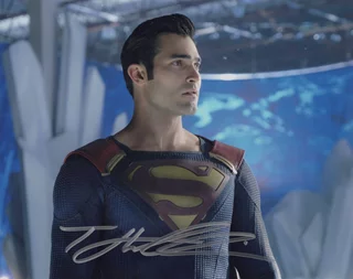 Tyler Hoechlin autograph