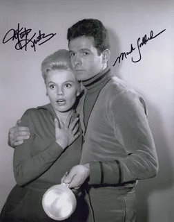 Lost In Space autograph