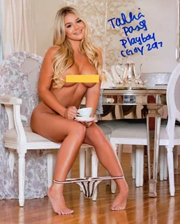 Tahlia Paris autograph