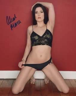 Aleah Mara autograph