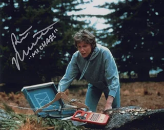 Robert MacNaughton autograph