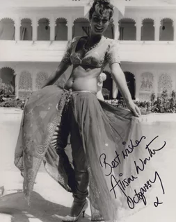 Alison Worth autograph