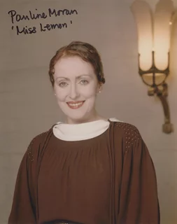 Pauline Moran autograph