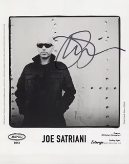 Joe Satriani autograph