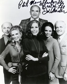 Ed Asner autograph