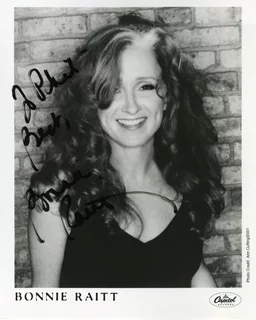 Bonnie Raitt autograph