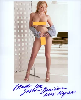 Sasha Bonilova autograph