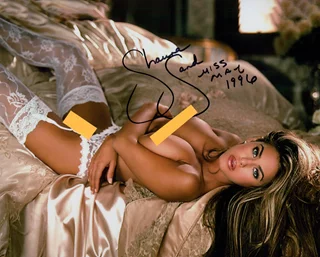 Shauna Sand autograph