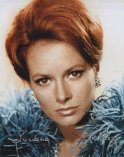 Luciana Paluzzi autograph