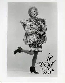 Phyllis Diller autograph
