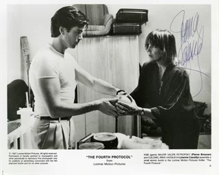 Joanna Cassidy autograph