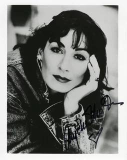Anjelica Huston autograph