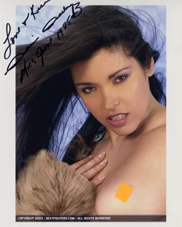 Devin DeVasquez autograph