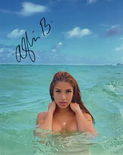 Alyshia Barragan autograph