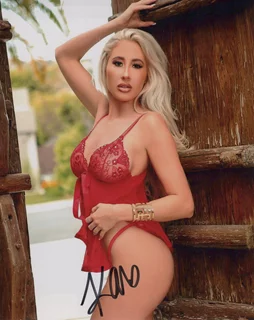 Kristin Daniells autograph