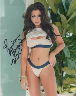 Jessica Vaugn autograph