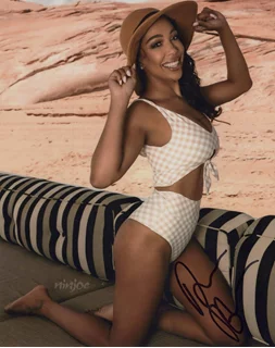 Danielle Blackwell autograph