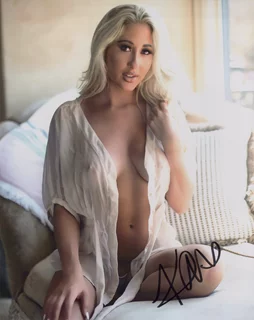 Kristin Daniells autograph
